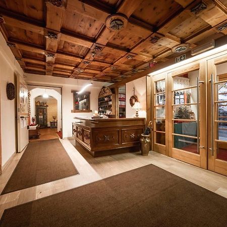 Casa Nives Hotel La Villa  Bagian luar foto