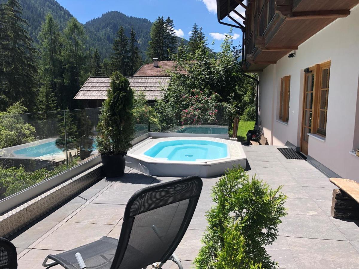Casa Nives Hotel La Villa  Bagian luar foto