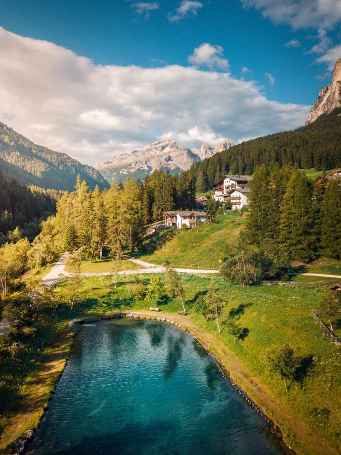 Casa Nives Hotel La Villa  Bagian luar foto